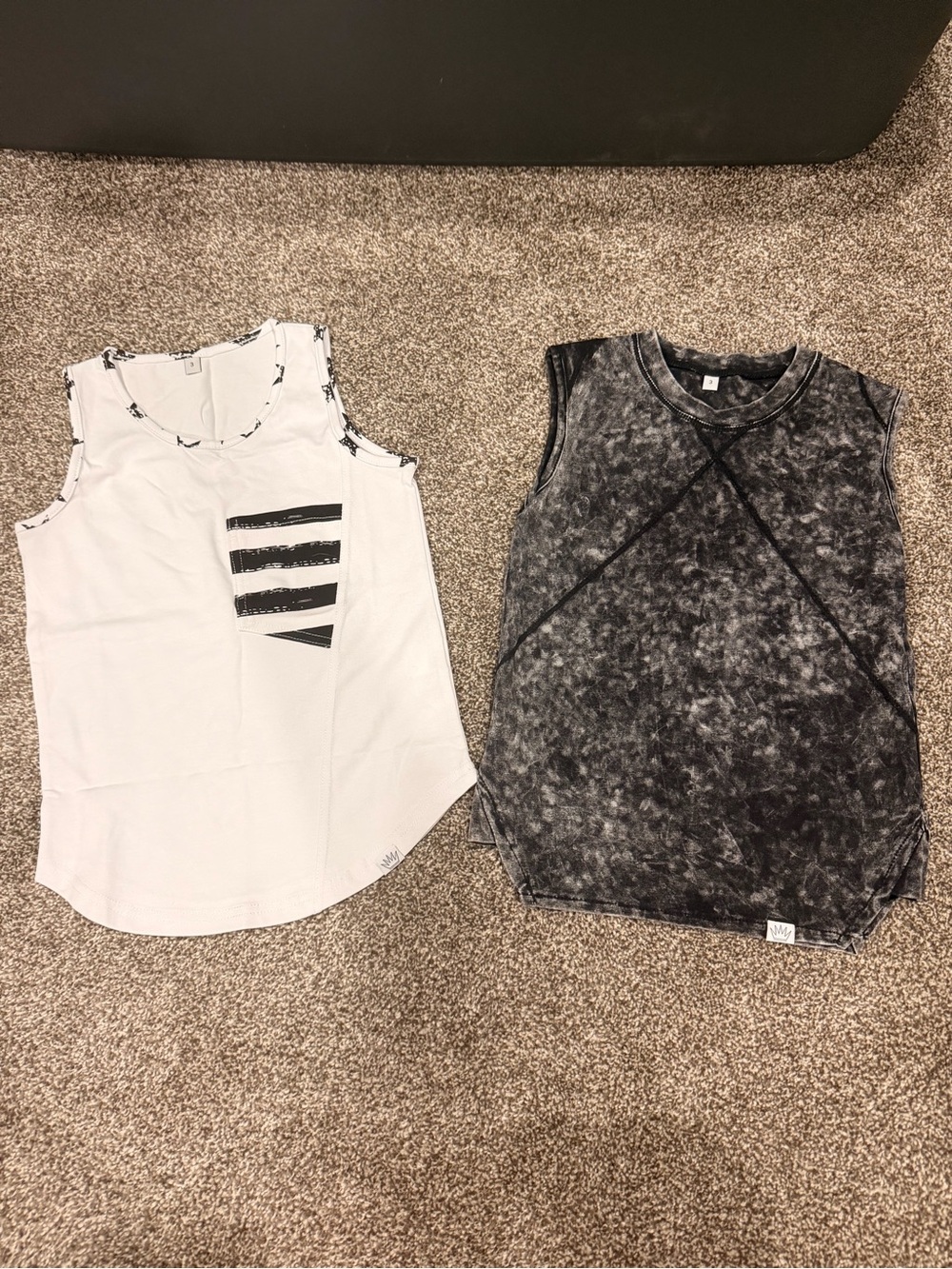 Posh Kiddos size 3 tank tops